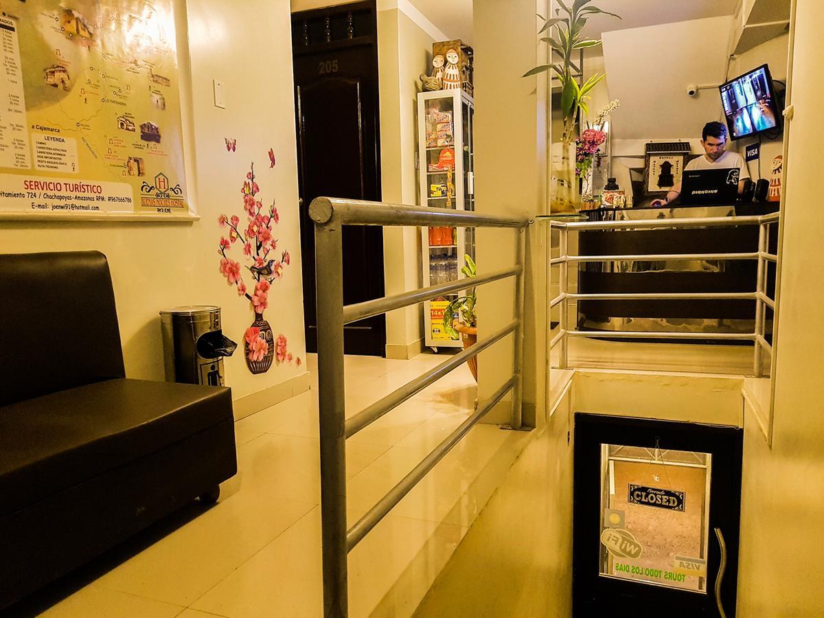 Buenas Noches Hostal شاشابوياس المظهر الخارجي الصورة