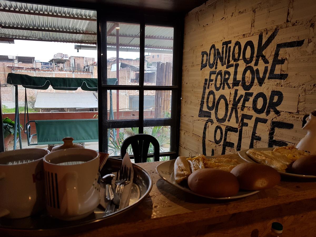 Buenas Noches Hostal شاشابوياس المظهر الخارجي الصورة