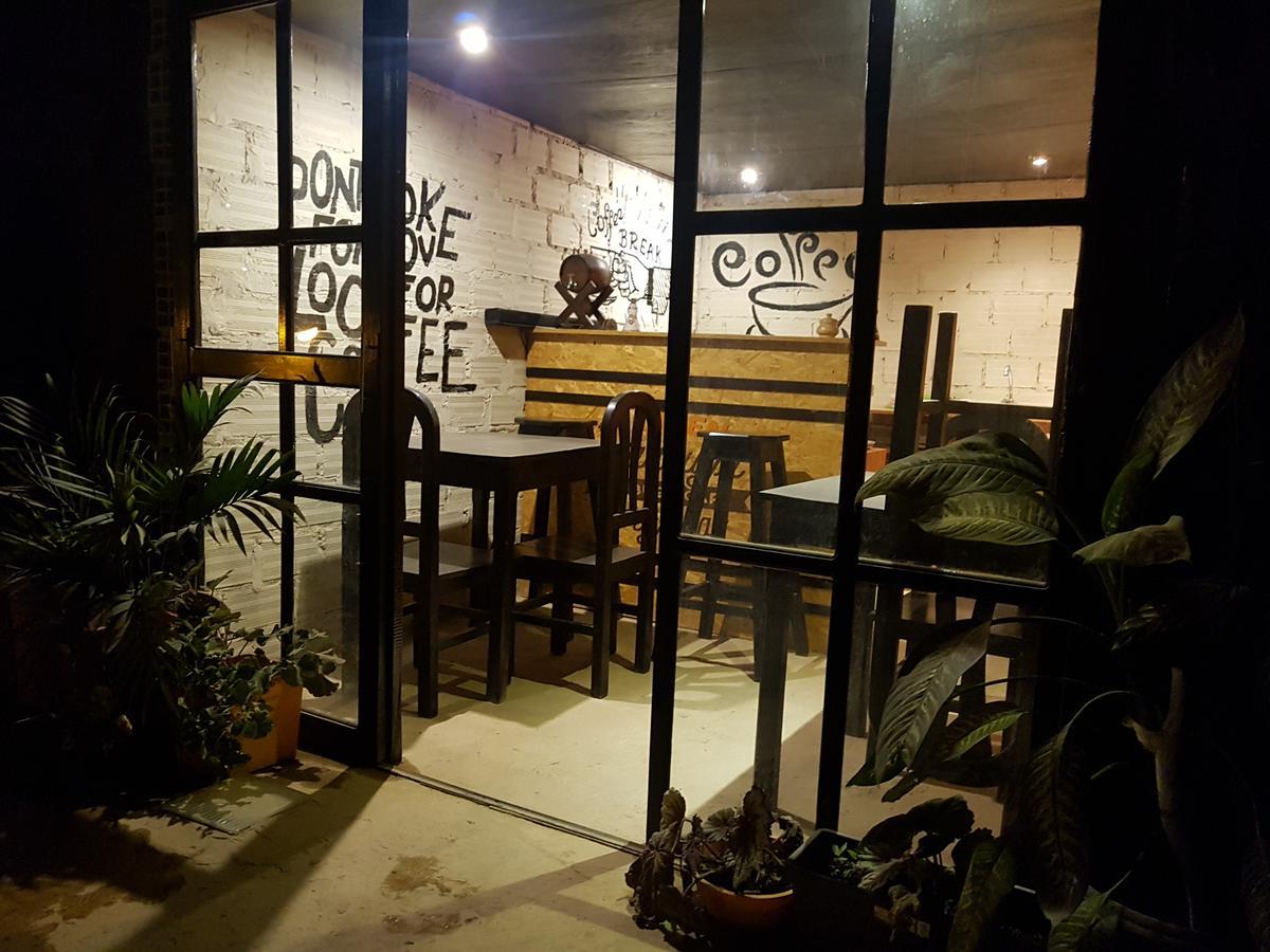 Buenas Noches Hostal شاشابوياس المظهر الخارجي الصورة